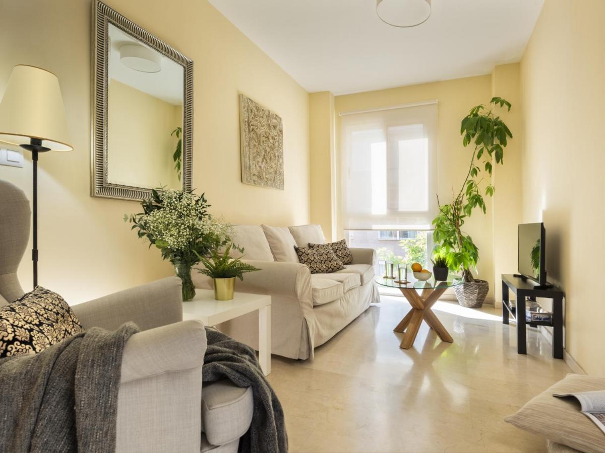 Misterhost San Bernardo Jardines De Murillo Sevilla Dış mekan fotoğraf